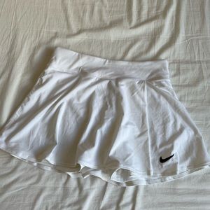 Nike court dri-fit victory skirt
